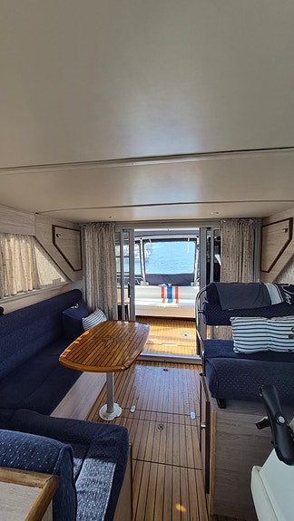 Fairline Corniche 11 of 29