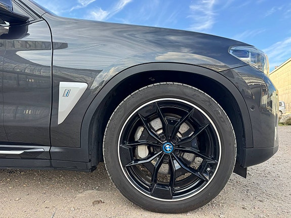 BMW iX3 16 of 16