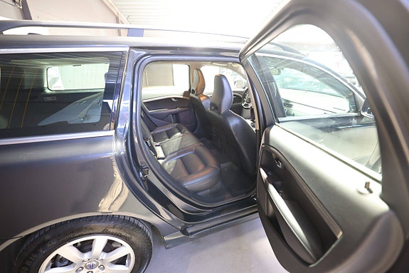 Volvo V70 26 of 28