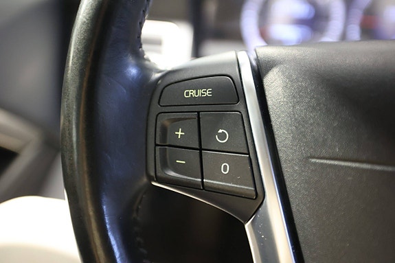 Volvo V70 16 of 28