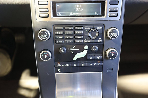 Volvo V70 22 of 28