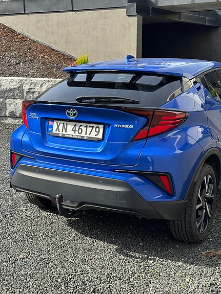 Toyota C-HR 5 of 16