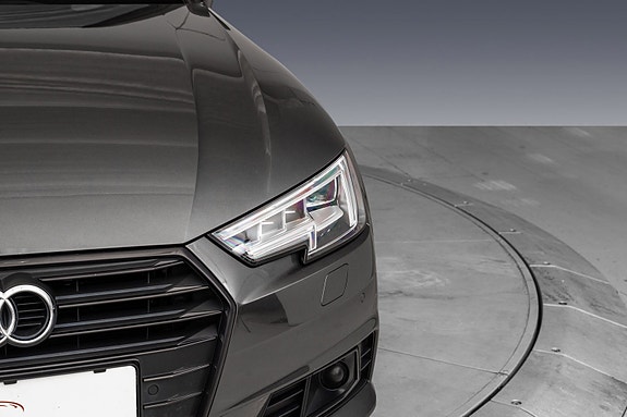 Audi A4 15 of 30