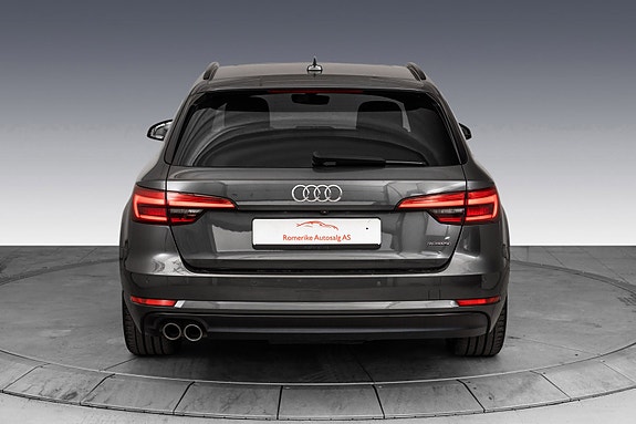 Audi A4 5 of 30