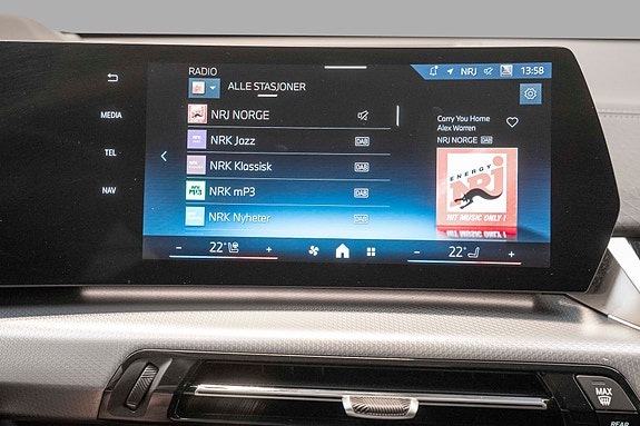 BMW iX2 22 of 25