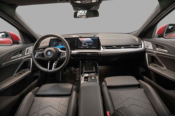 BMW iX2 15 of 25
