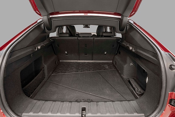 BMW iX2 24 of 25