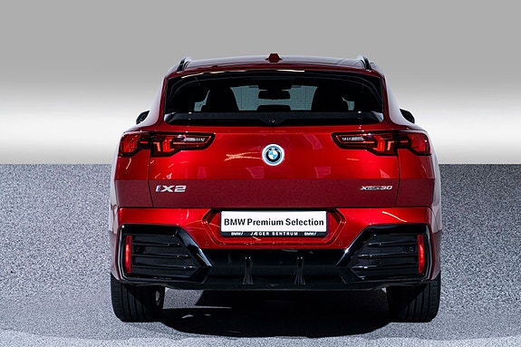 BMW iX2 6 of 25