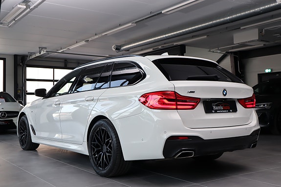 BMW 520d 8 of 30