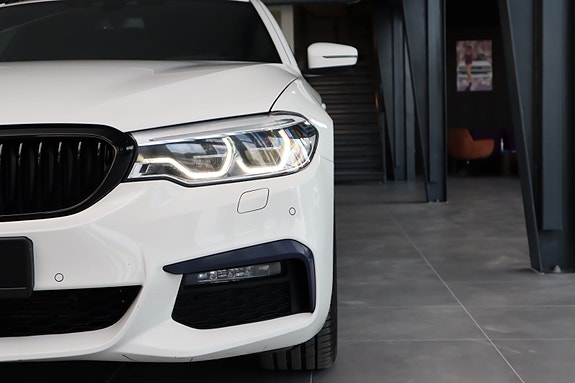 BMW 520d 5 of 30