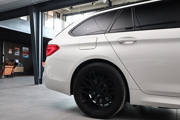 BMW 520d 19 of 30