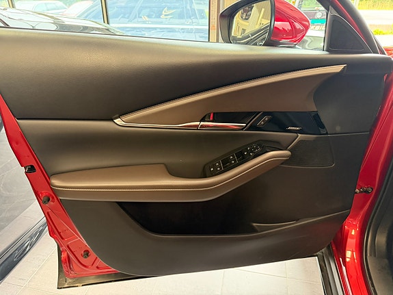 Mazda CX-30 10 of 30