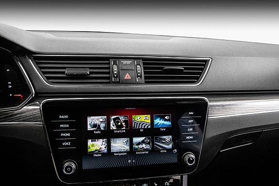Skoda Superb 27 of 30