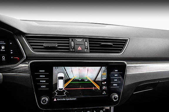 Skoda Superb 19 of 30