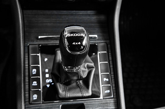 Skoda Superb 15 of 30