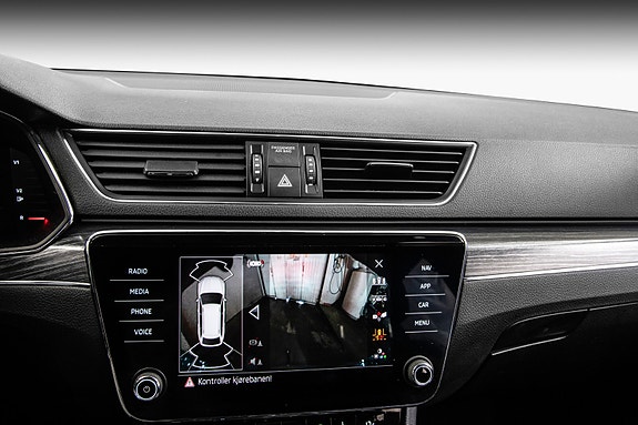 Skoda Superb 22 of 30