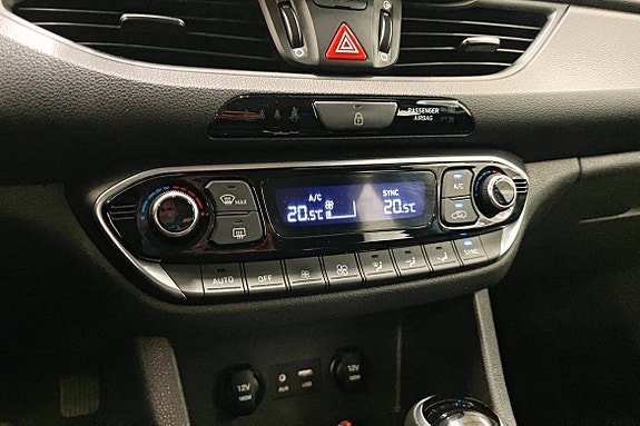 Hyundai i30 12 of 30