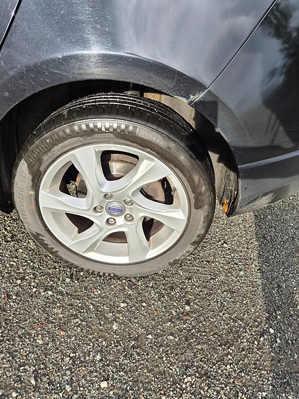 Volvo V40 Cross Country 4 of 18