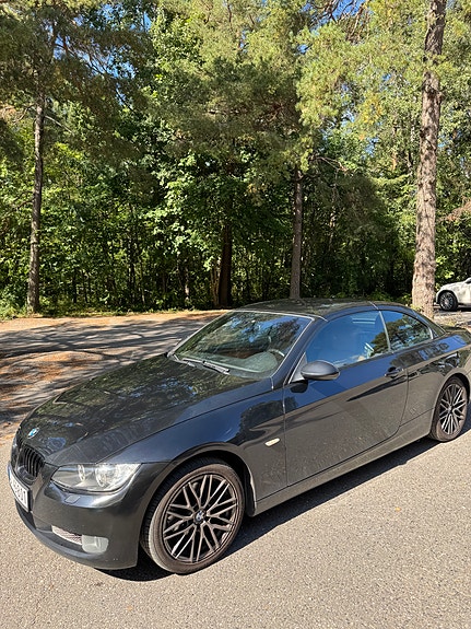 BMW 320i 5 of 19