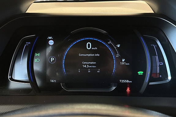 Hyundai IONIQ 22 of 30