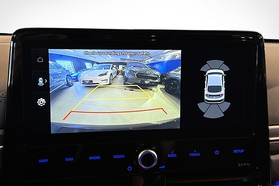 Hyundai IONIQ 24 of 30