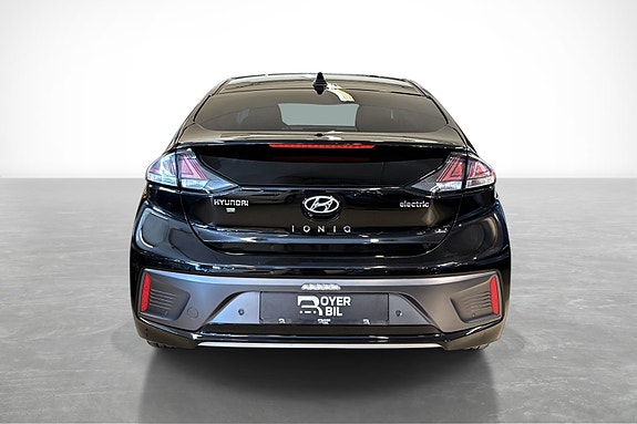 Hyundai IONIQ 6 of 30
