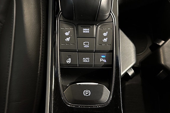 Hyundai IONIQ 27 of 30