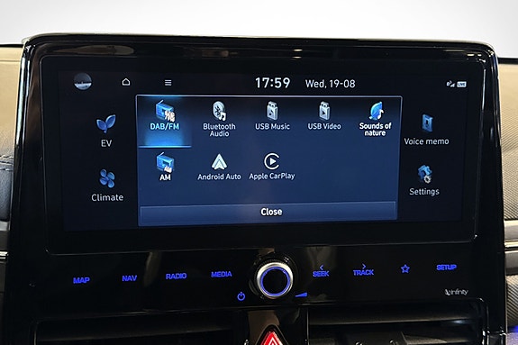 Hyundai IONIQ 26 of 30