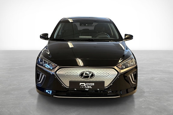 Hyundai IONIQ 2 of 30