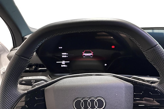 Audi Q6 e-tron 8 of 16