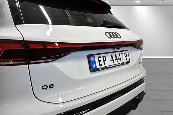 Audi Q6 e-tron 11 of 16