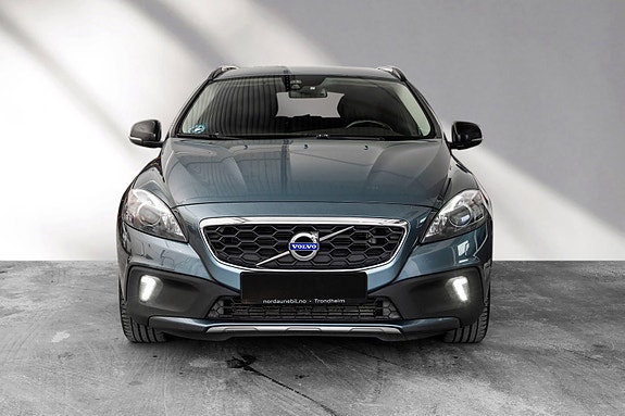 Volvo V40 Cross Country 4 of 25