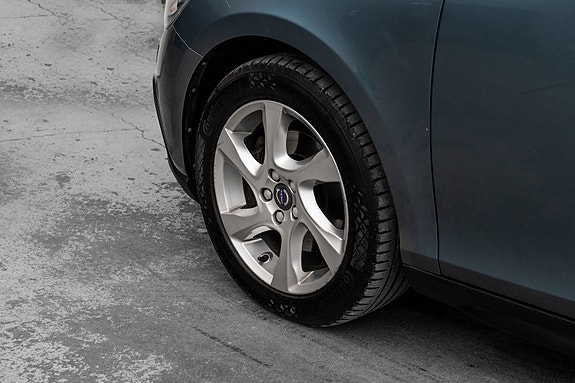 Volvo V40 Cross Country 9 of 25