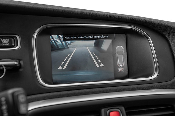 Volvo V40 Cross Country 14 of 25