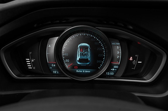 Volvo V40 Cross Country 11 of 25