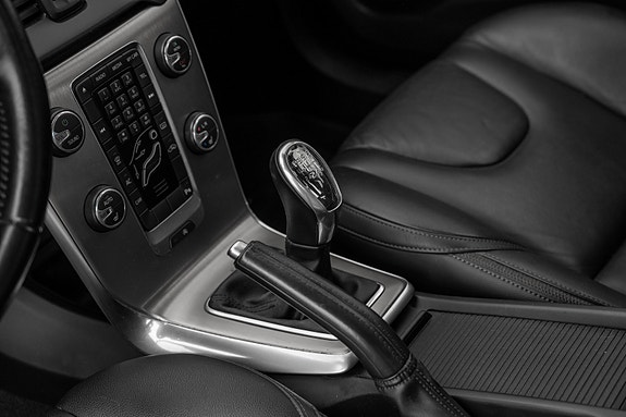 Volvo V40 Cross Country 19 of 25