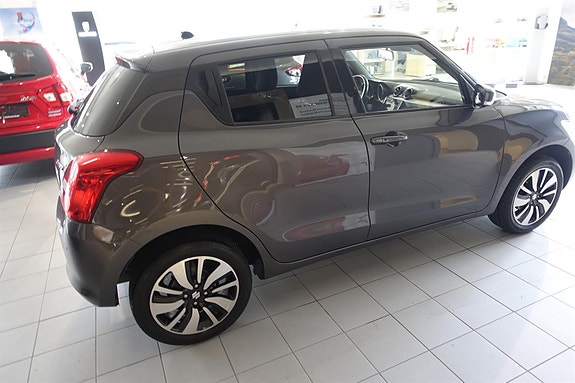 Suzuki Swift 9 of 13