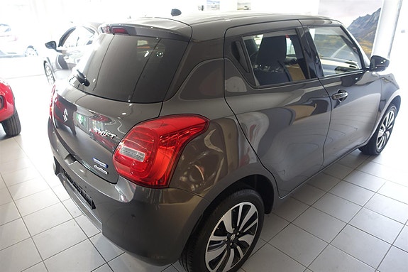 Suzuki Swift 10 of 13