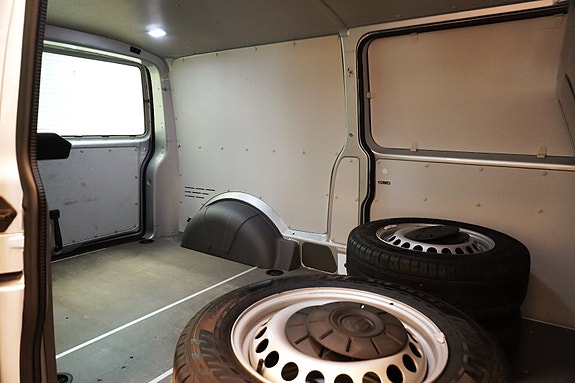 Volkswagen Transporter 24 of 27