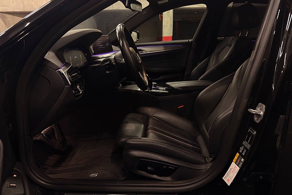 BMW 530e 15 of 20