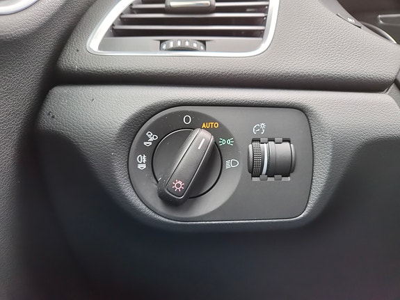 Audi Q3 16 of 21