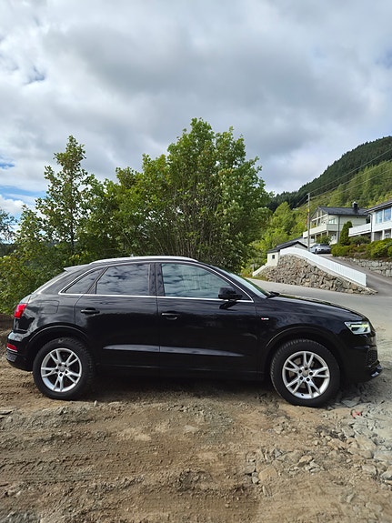 Audi Q3 5 of 21