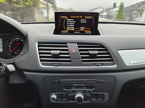 Audi Q3 12 of 21