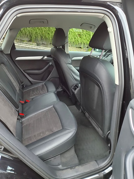 Audi Q3 9 of 21