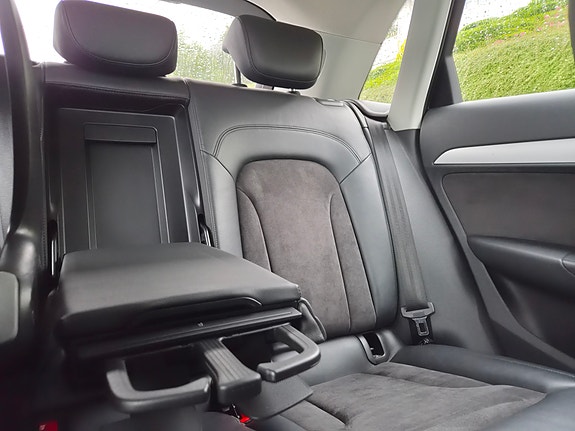 Audi Q3 14 of 21