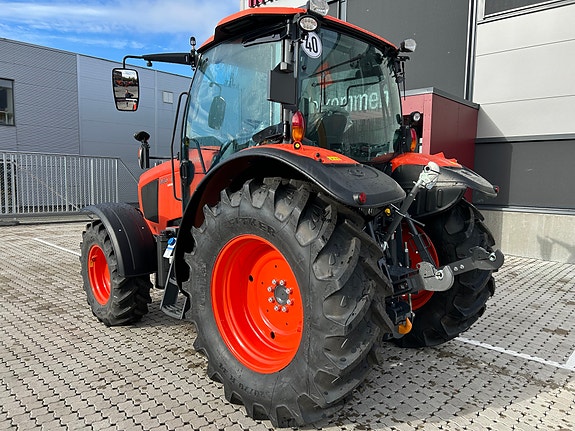 Kubota M6111 Utility 7 of 8