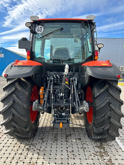 Kubota M6111 Utility 5 of 8