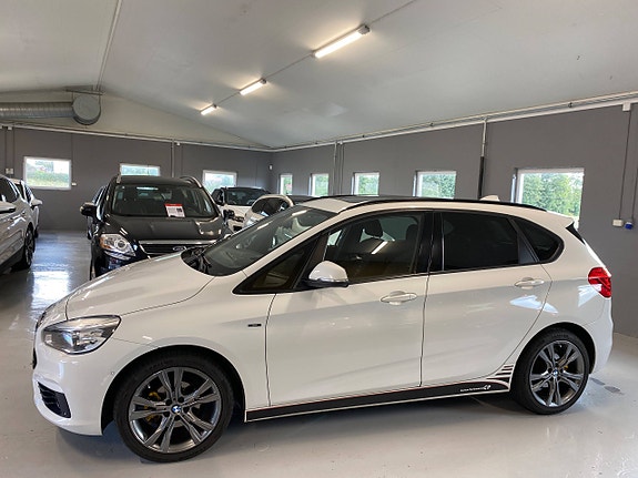 BMW 218d 7 of 27