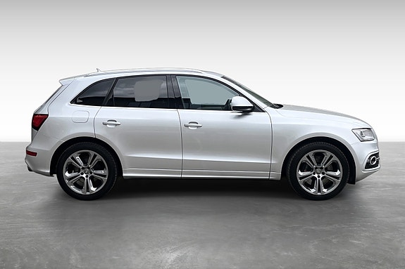 Audi SQ5 8 of 19