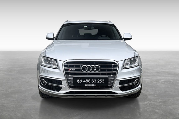 Audi SQ5 2 of 19